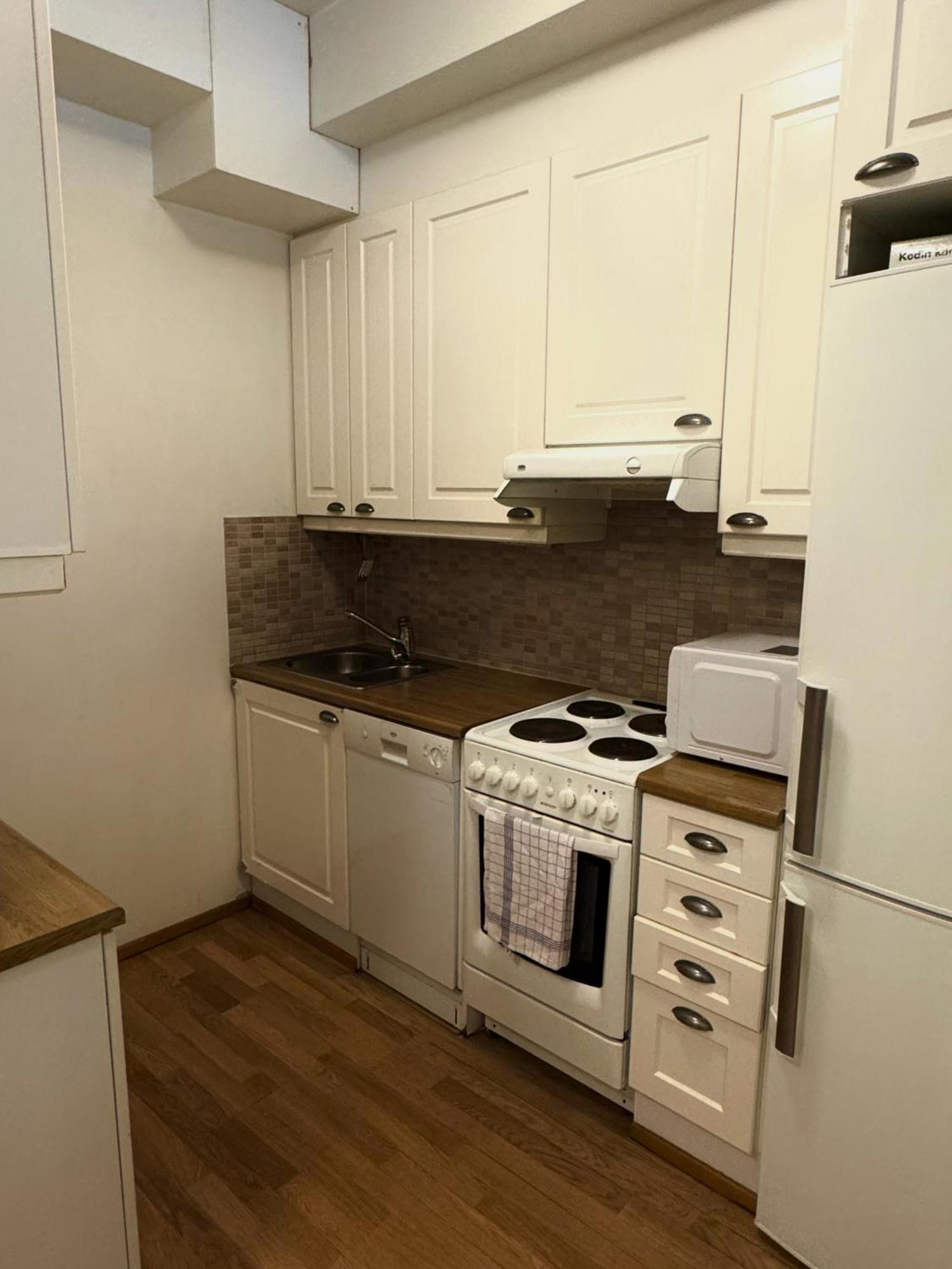 Kotimaailma Apartments Kamppi - 2Br In The City Center With Code Lock Хельсинки Экстерьер фото