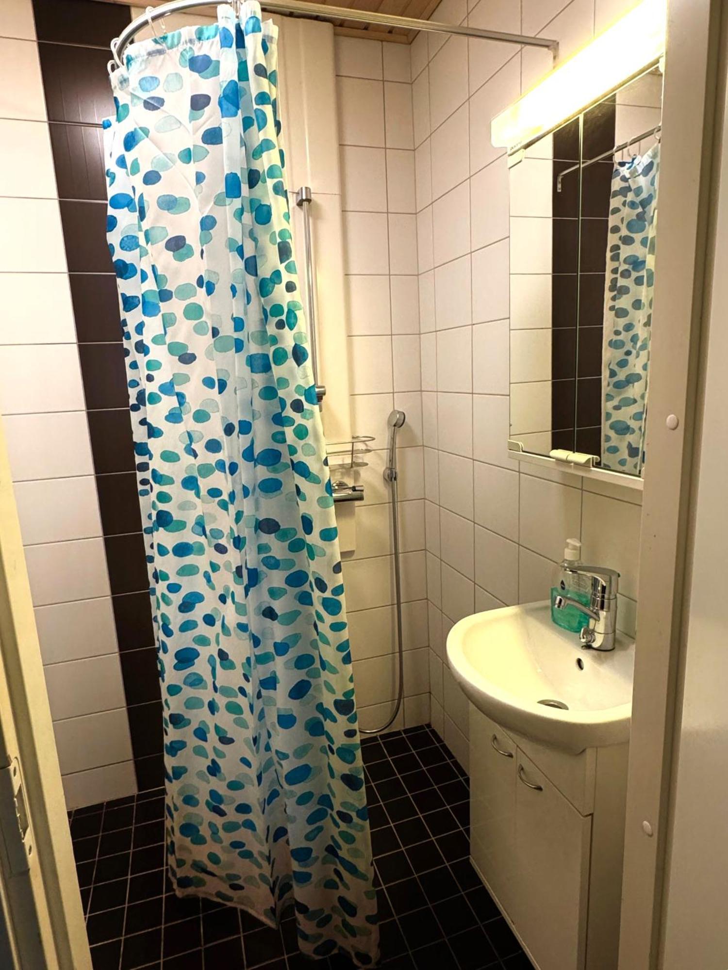 Kotimaailma Apartments Kamppi - 2Br In The City Center With Code Lock Хельсинки Экстерьер фото
